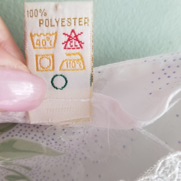 Silk and Satin Vintage cami - Picture 10 of 15